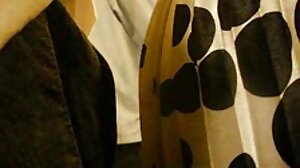 ఒక అందగత్తె లెస్బియన్ పుస్సీ తన సెక్స్ తెలుగు వీడియోస్ గర్ల్‌ఫ్రెండ్స్ టీన్ స్టెప్సిస్‌ని నక్కుతోంది
